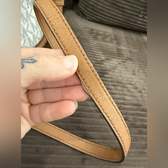 Michael Kors Purse - Picture 6 of 10